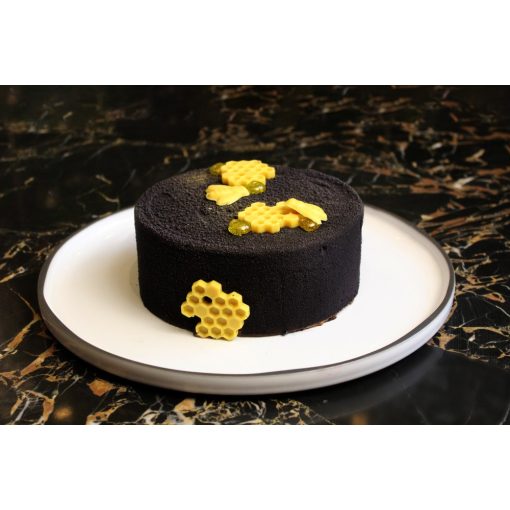 Queen Bee Cake